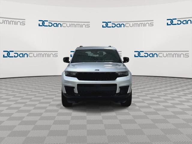 2025 Jeep Grand Cherokee GRAND CHEROKEE L ALTITUDE 4X4 2025 Jeep Grand Cherokee GRAND CHEROKEE L ALTITUDE 4X4