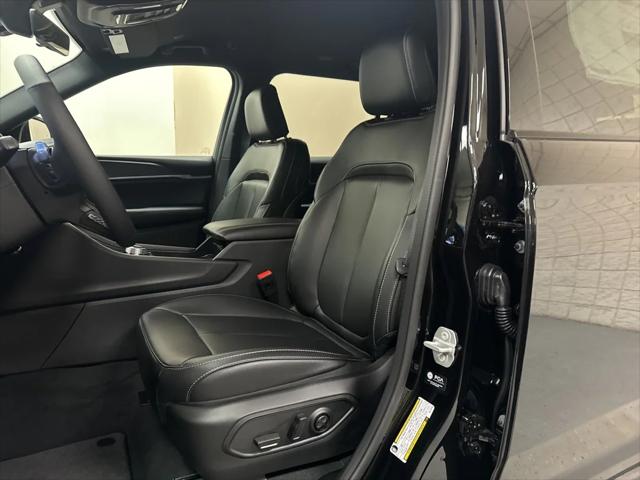 2025 Jeep Grand Cherokee GRAND CHEROKEE L LIMITED 4X4 2025 Jeep Grand Cherokee GRAND CHEROKEE L LIMITED 4X4