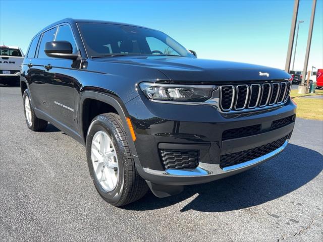 2025 Jeep Grand Cherokee GRAND CHEROKEE L LAREDO X 4X4