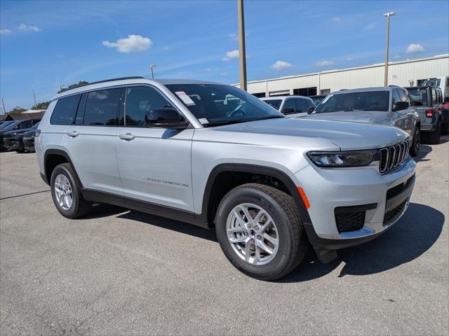 2025 Jeep Grand Cherokee GRAND CHEROKEE L LAREDO X 4X4