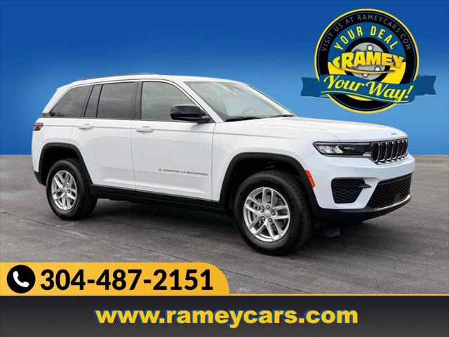 2025 Jeep Grand Cherokee GRAND CHEROKEE LAREDO X 4X4