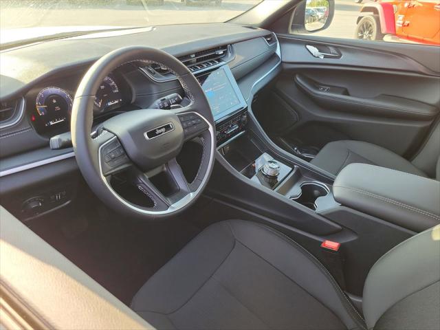 2025 Jeep Grand Cherokee GRAND CHEROKEE LAREDO X 4X2 2025 Jeep Grand Cherokee GRAND CHEROKEE LAREDO X 4X2