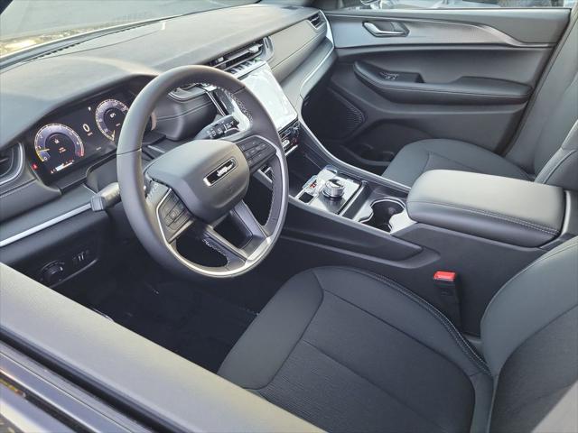 2025 Jeep Grand Cherokee GRAND CHEROKEE LAREDO X 4X2