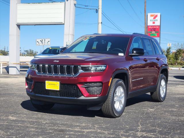 2025 Jeep Grand Cherokee GRAND CHEROKEE LAREDO X 4X2