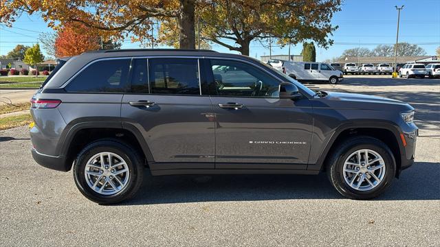 2025 Jeep Grand Cherokee GRAND CHEROKEE LAREDO X 4X4 2025 Jeep Grand Cherokee GRAND CHEROKEE LAREDO X 4X4