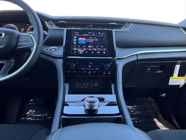 2025 Jeep Grand Cherokee GRAND CHEROKEE LAREDO X 4X4 2025 Jeep Grand Cherokee GRAND CHEROKEE LAREDO X 4X4