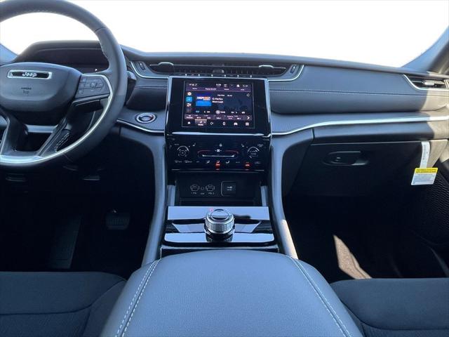 2025 Jeep Grand Cherokee GRAND CHEROKEE LAREDO X 4X4 2025 Jeep Grand Cherokee GRAND CHEROKEE LAREDO X 4X4