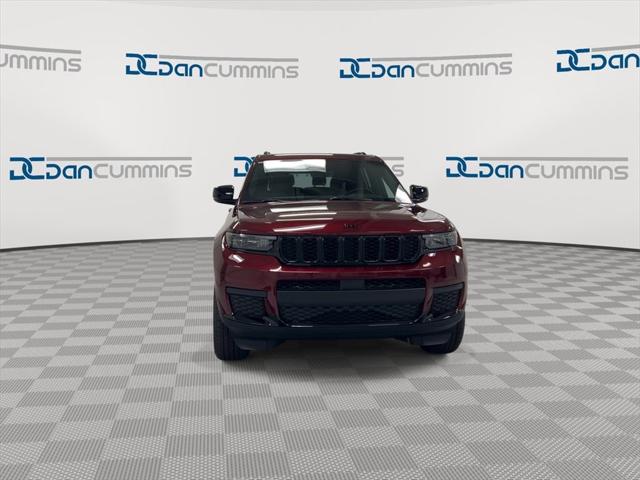 2025 Jeep Grand Cherokee GRAND CHEROKEE L ALTITUDE 4X4 2025 Jeep Grand Cherokee GRAND CHEROKEE L ALTITUDE 4X4