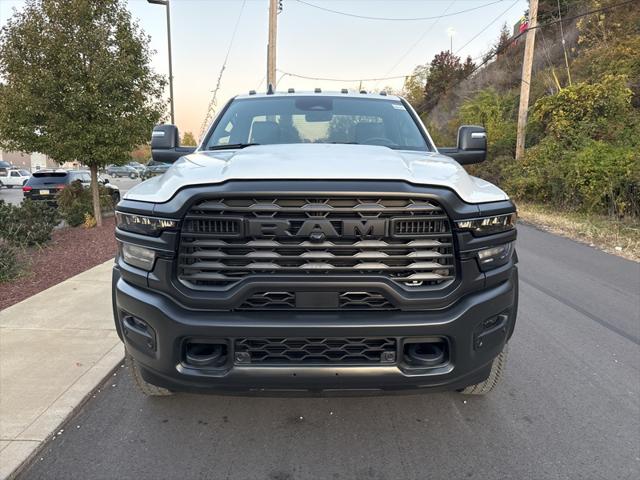 2026 RAM Ram 5500 Chassis Cab RAM 5500 TRADESMAN CHASSIS REGULAR CAB 4X4 60 CA 2026 RAM Ram 5500 Chassis Cab RAM 5500 TRADESMAN CHASSIS REGULAR CAB 4X4 60 CA