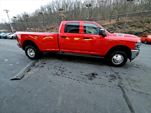 2026 Ram 3500 Tradesman Crew Cab 4x4 8' Box