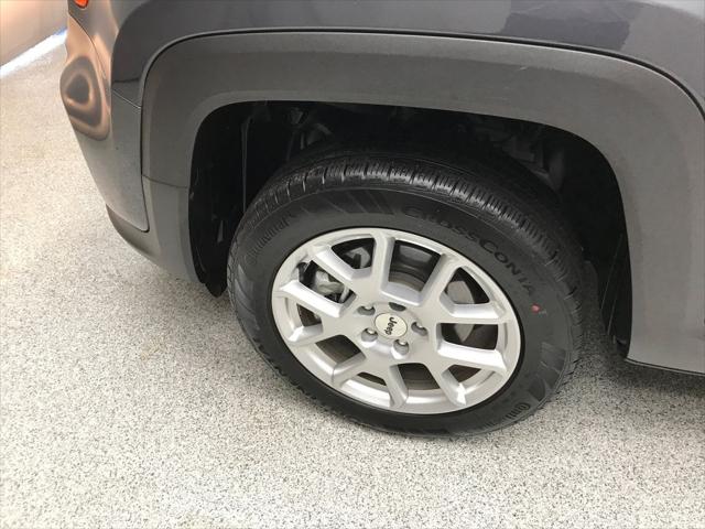 2023 Jeep Renegade Latitude 4x4 2023 Jeep Renegade Latitude 4x4