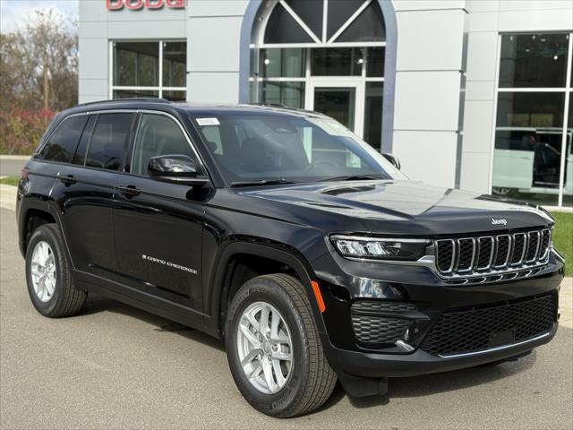 2025 Jeep Grand Cherokee GRAND CHEROKEE LAREDO X 4X4 2025 Jeep Grand Cherokee GRAND CHEROKEE LAREDO X 4X4