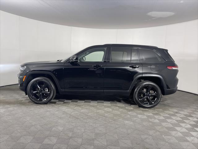 2023 Jeep Grand Cherokee Altitude 4x4
