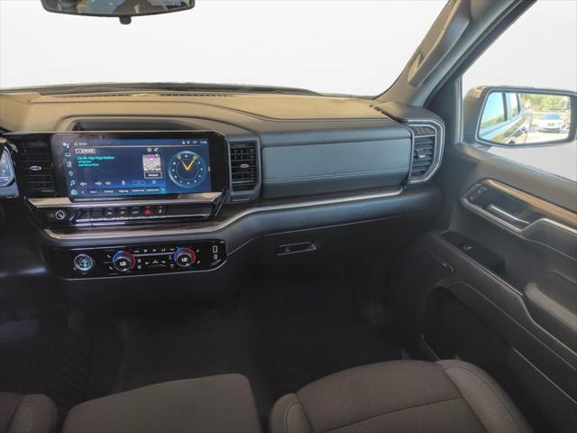 2022 Chevrolet Silverado 1500 4WD Crew Cab Short Bed LT with 2FL