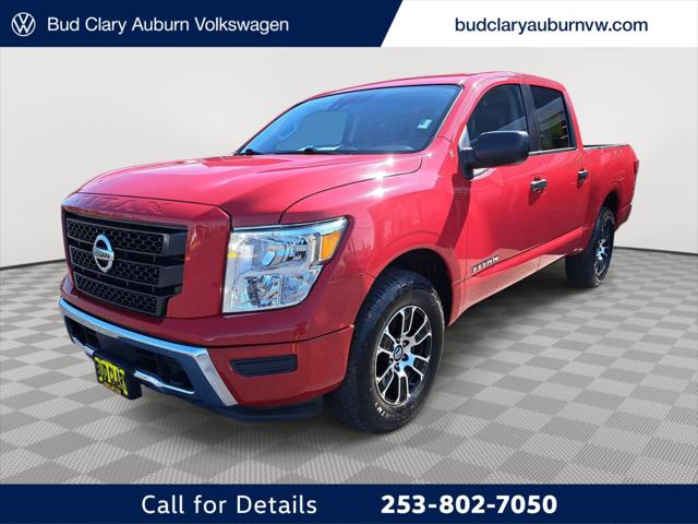2022 Nissan TITAN Crew Cab SV 4x4