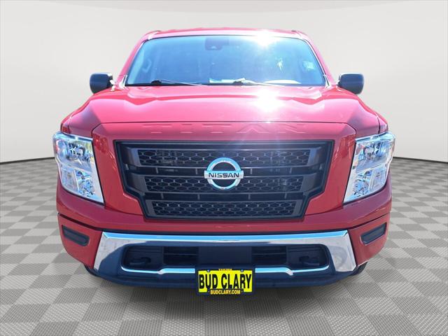 2022 Nissan TITAN Crew Cab SV 4x4