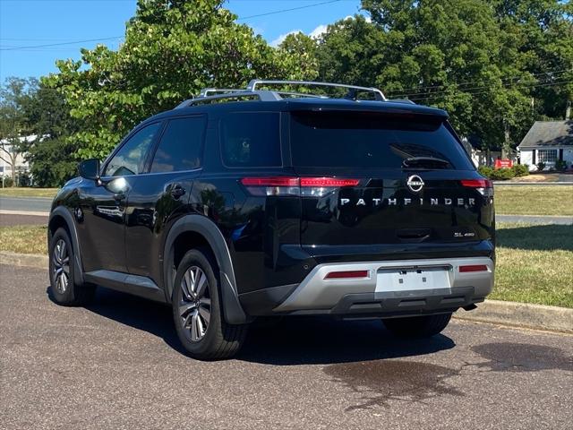 2022 Nissan Pathfinder SL 4WD