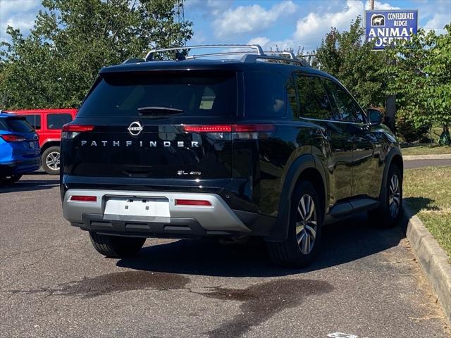 2022 Nissan Pathfinder SL 4WD