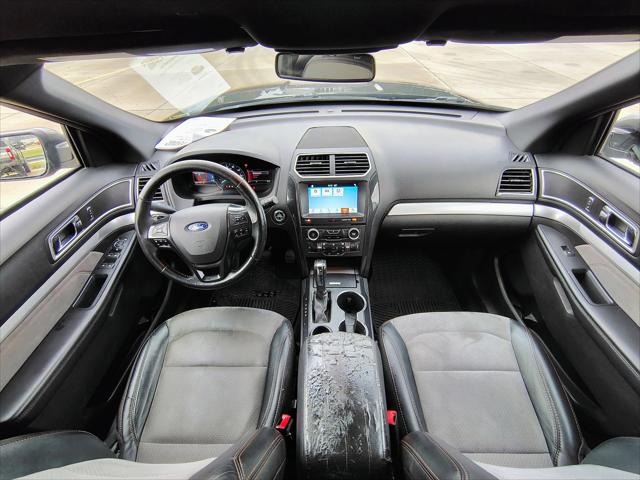 2017 Ford Explorer XLT 2017 Ford Explorer XLT