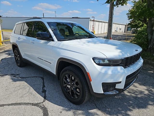 2024 Jeep Grand Cherokee L Altitude 4x4 2024 Jeep Grand Cherokee L Altitude 4x4