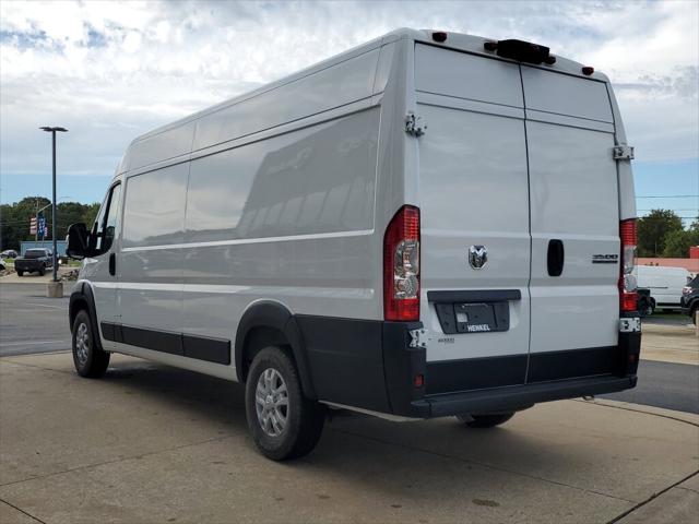 2025 RAM ProMaster 3500 Cargo Van SLT High Roof 159 WB EXT