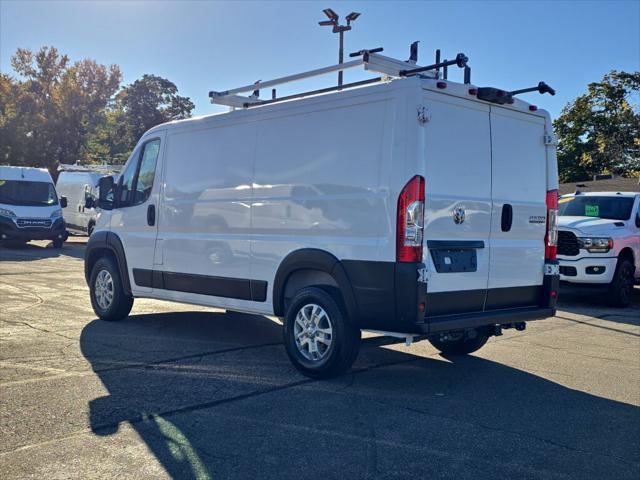 2025 RAM ProMaster 2500 Cargo Van SLT Low Roof 136 WB 2025 RAM ProMaster 2500 Cargo Van SLT Low Roof 136 WB