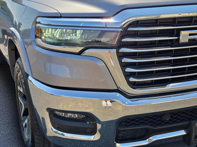 2025 RAM 1500 Laramie Crew Cab 4x4 57 Box