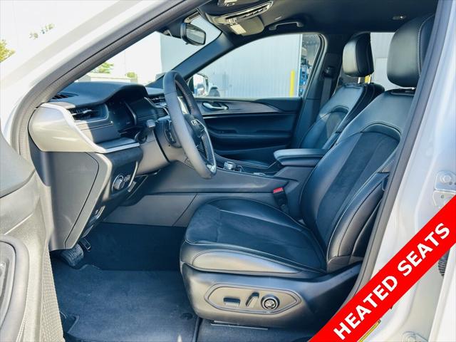 2024 Jeep Grand Cherokee L Altitude 4x4 2024 Jeep Grand Cherokee L Altitude 4x4