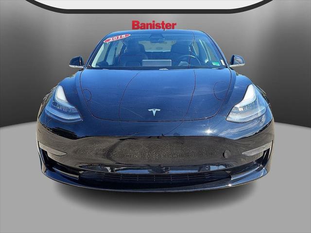 2018 Tesla Model 3 Mid Range 2018 Tesla Model 3 Mid Range