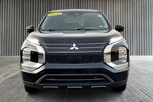 2024 Mitsubishi Outlander ES 2.5 S-AWC 2024 Mitsubishi Outlander ES 2.5 S-AWC
