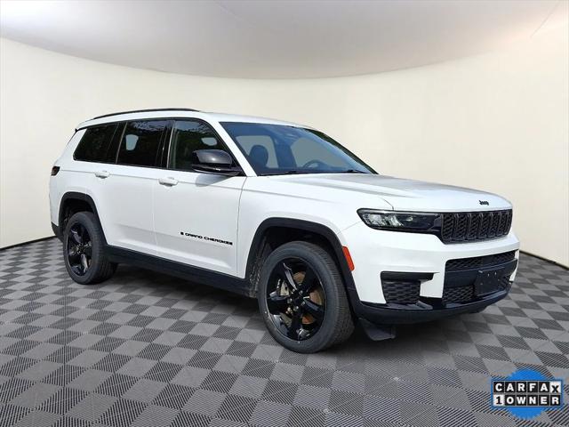 2022 Jeep Grand Cherokee L Altitude 4x4 2022 Jeep Grand Cherokee L Altitude 4x4