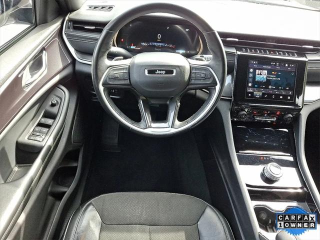 2022 Jeep Grand Cherokee L Altitude 4x4 2022 Jeep Grand Cherokee L Altitude 4x4