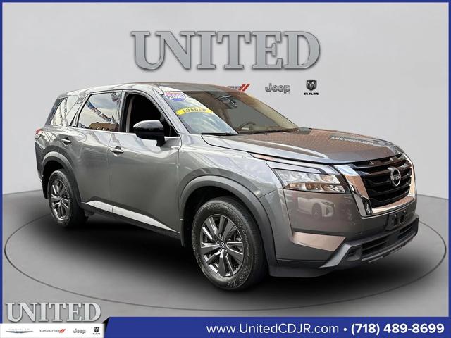 2023 Nissan Pathfinder S 4WD