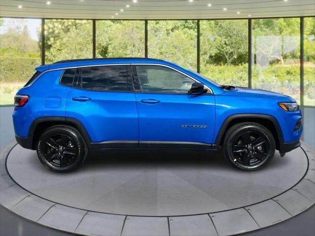 2022 Jeep Compass Latitude FWD