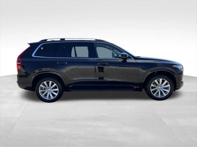 2017 Volvo XC90 T6 Momentum