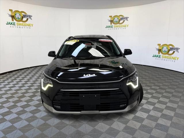 2023 Kia Niro SX 2023 Kia Niro SX