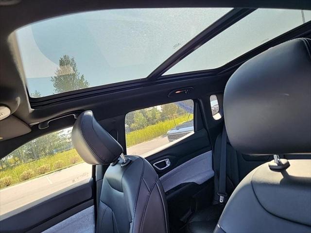 2023 Jeep Compass Latitude Lux FWD