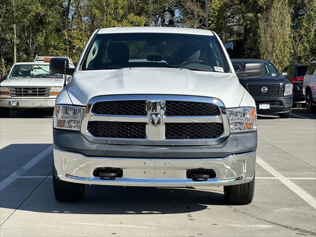 2019 RAM 1500 Classic Tradesman Crew Cab 4x4 57 Box 2019 RAM 1500 Classic Tradesman Crew Cab 4x4 57 Box