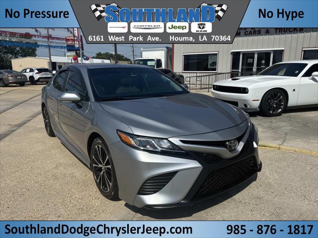 2020 Toyota Camry SE