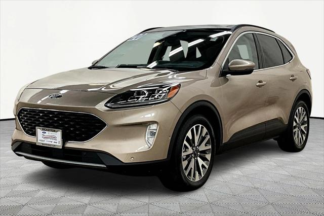2020 Ford Escape Titanium Hybrid