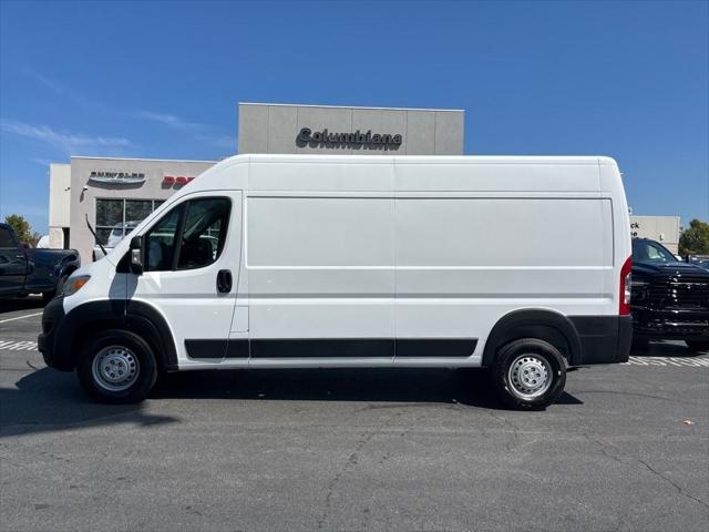 2025 RAM ProMaster 2500 Cargo Van Tradesman High Roof 159 WB w/Pass Seat