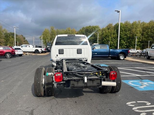 2025 RAM 5500 Chassis Tradesman/Big Horn