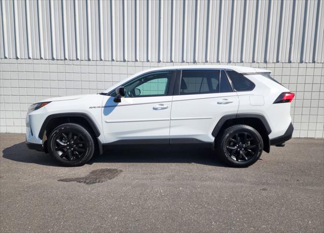 2023 Toyota RAV4 LE