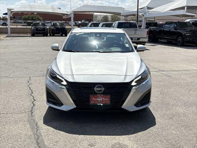 2023 Nissan Altima SL FWD