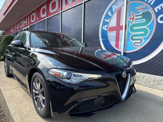 2018 Alfa Romeo Giulia AWD 2018 Alfa Romeo Giulia AWD