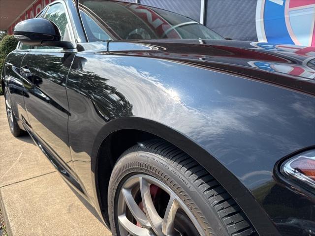 2018 Alfa Romeo Giulia AWD 2018 Alfa Romeo Giulia AWD