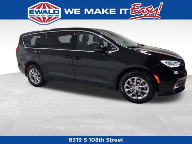 2026 Chrysler Pacifica PACIFICA SELECT AWD