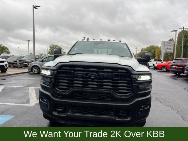 2025 RAM 2500 Tradesman Crew Cab 4x4 64 Box