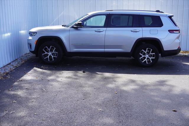 2023 Jeep Grand Cherokee L Limited 4x4 2023 Jeep Grand Cherokee L Limited 4x4