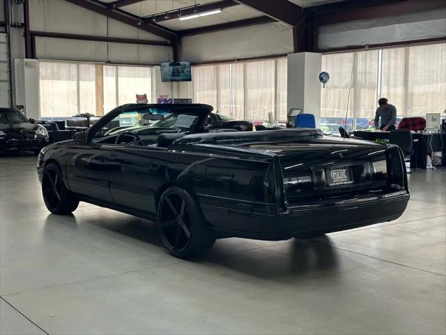 1998 Cadillac DeVille Standard